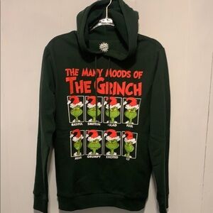 NWOT The Grinch Graphic  Sweater - Green Size Small